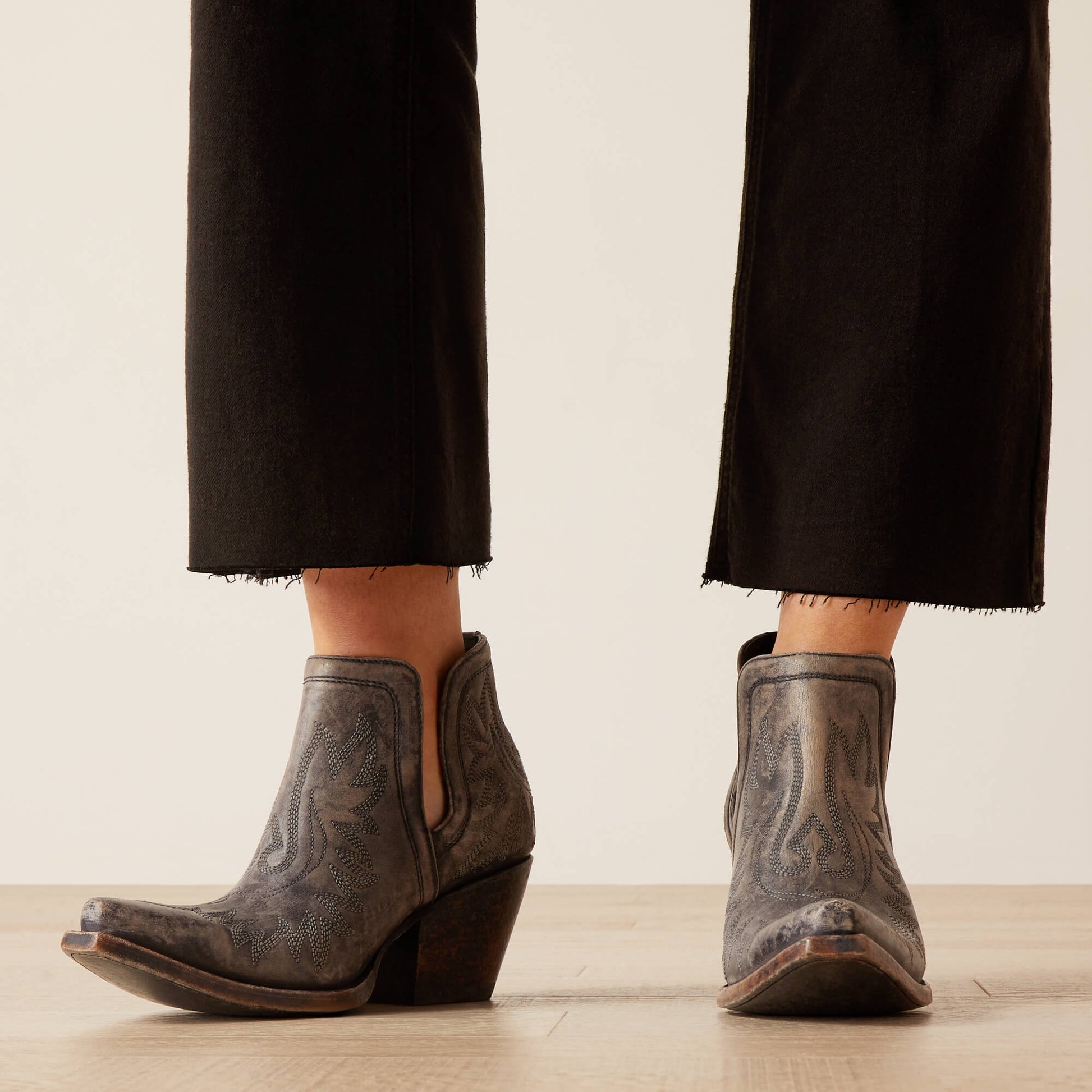 Ariat WMS HR Jazmine Kick Flare Black 10047416 - Southern Soule Designs