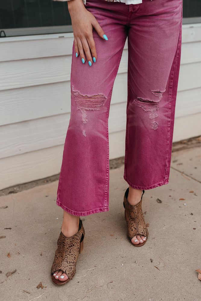 Ariat WMS ULT HR Pink Tomboy Wide Crop - Southern Soule Designs