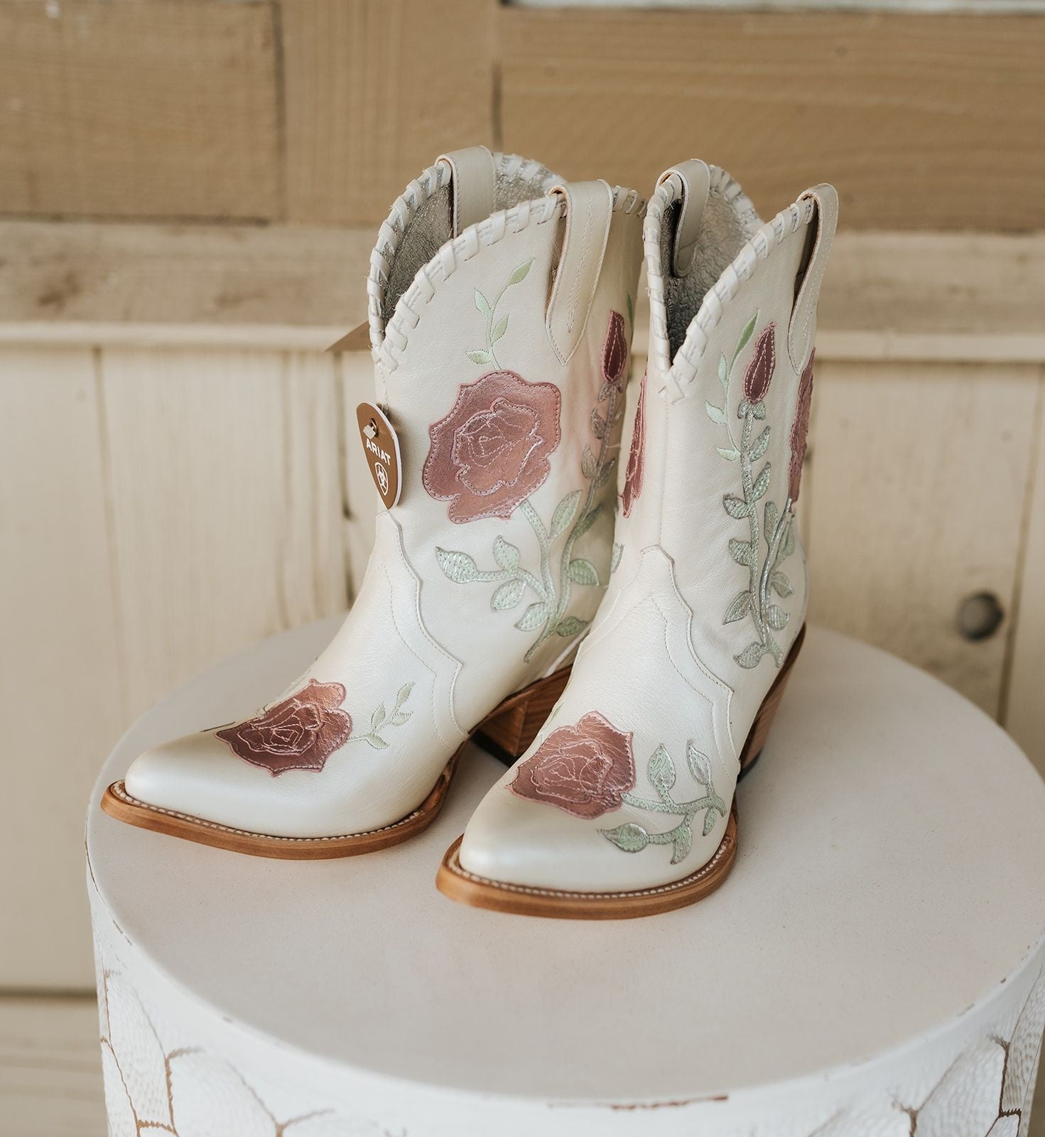 Ariat Women's Arrosajtoe Boot Ivory Pearl/Garden Shine 10074349 - Southern Soule Designs