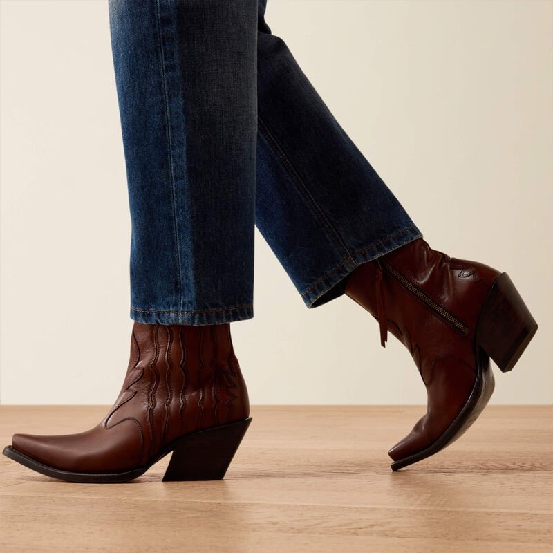 Ariat Women's Haiti Ultra High Rise Tomboy Straight Leg Jean 10074788 - Southern Soule Designs