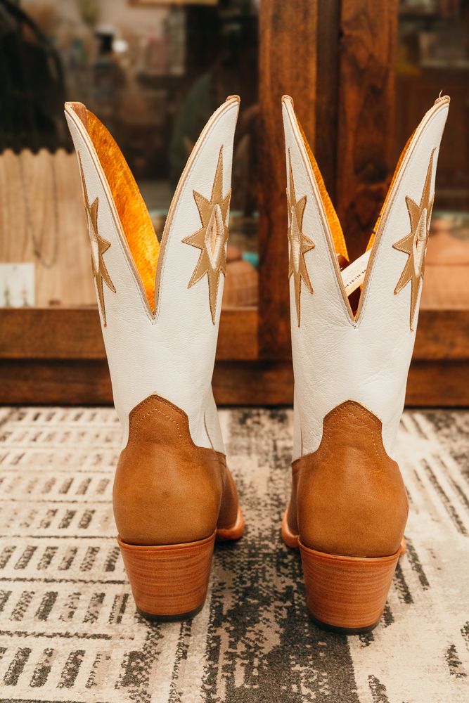 Ariat Women's Starlight Western Boot Flaxen/Basic White 10061316 - Southern Soule Designs