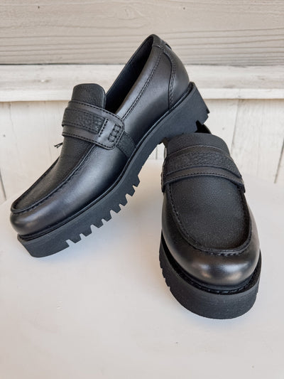 Ariat Women's Stratford Lug Loafer Black 10063940 - Southern Soule Designs