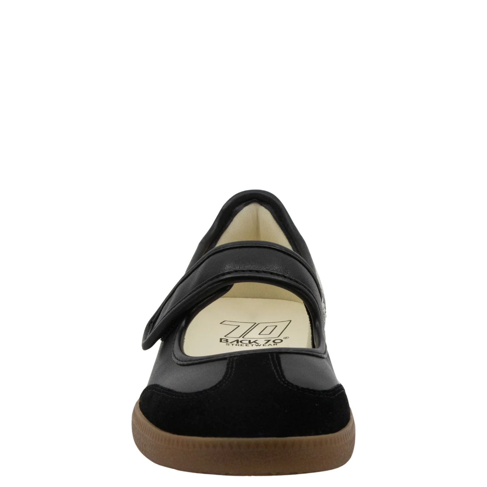 Aya in Black Milk Sneakerina