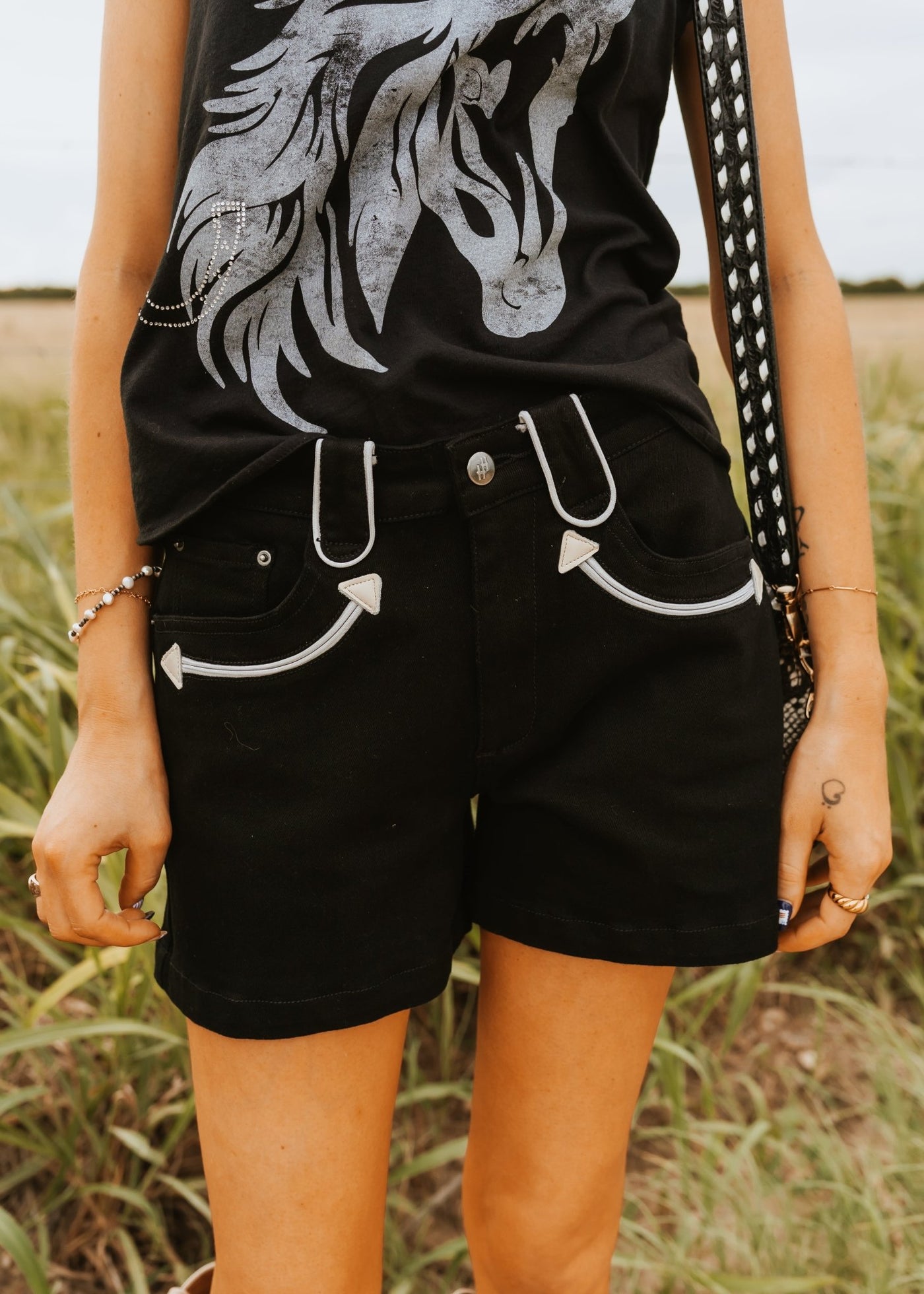 Black Arrow Denim Shorts HH8400 - Southern Soule Designs