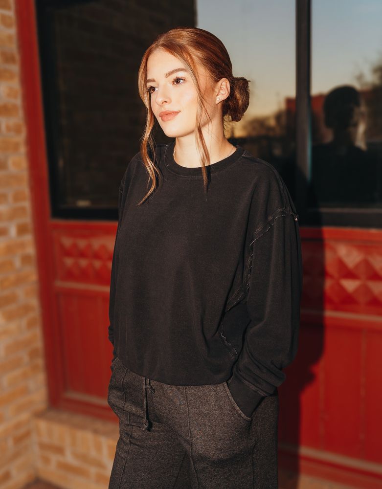 Black Crewneck Sweatshirt DZ24E443 - Southern Soule Designs