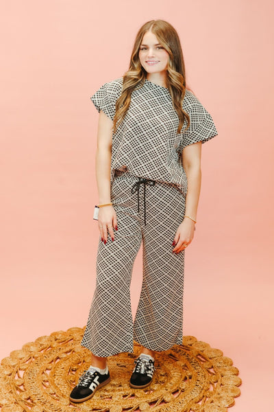 Black Cropped Wide Texture Pants P7305 - Southern Soule Designs