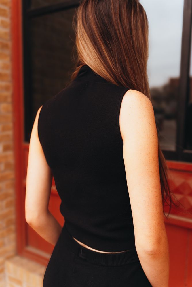 Blk High Neck Sleeveless Sweater SWT9901 - Southern Soule Designs