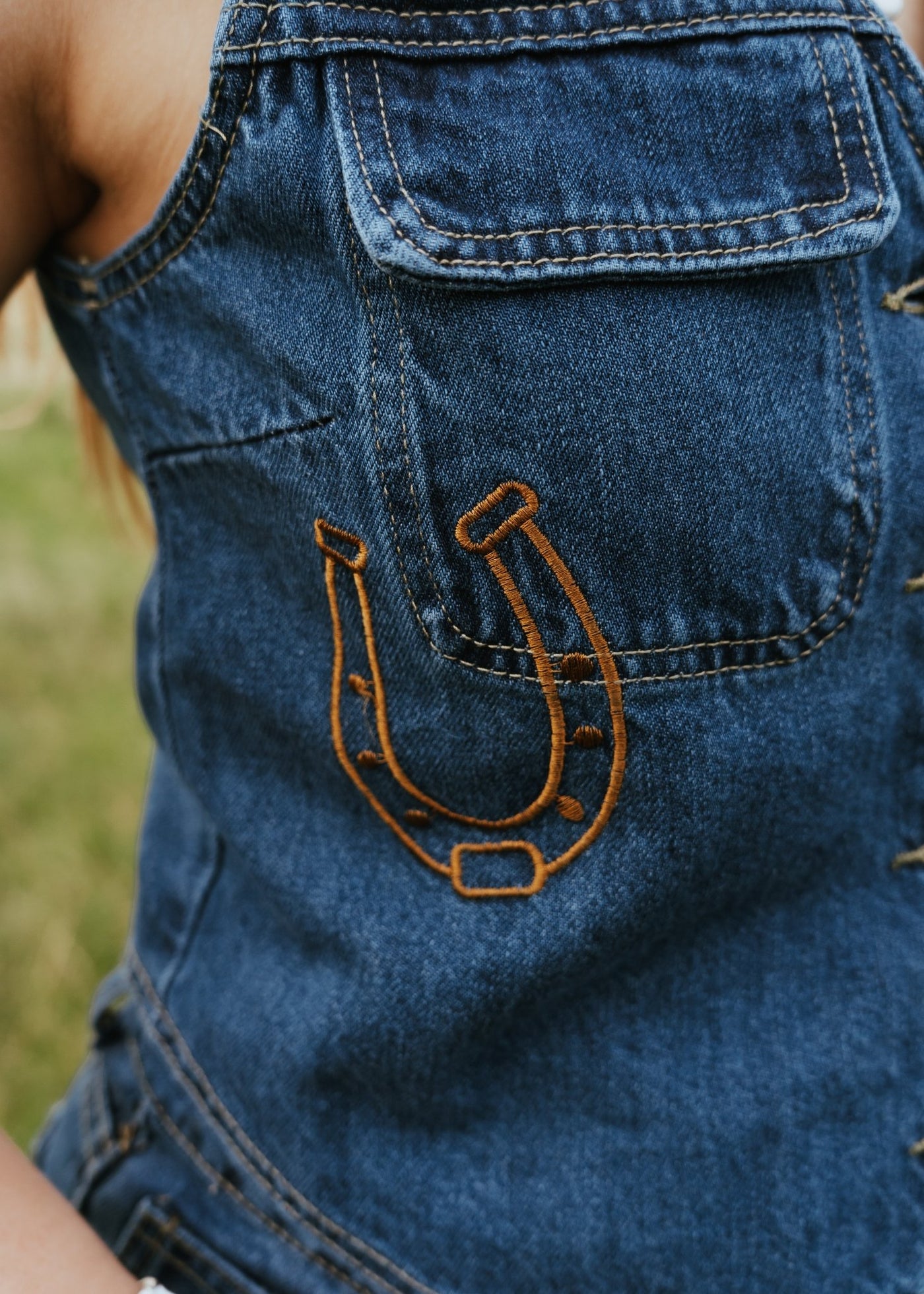 Camarillo Classic Vest M2351Q - Southern Soule Designs