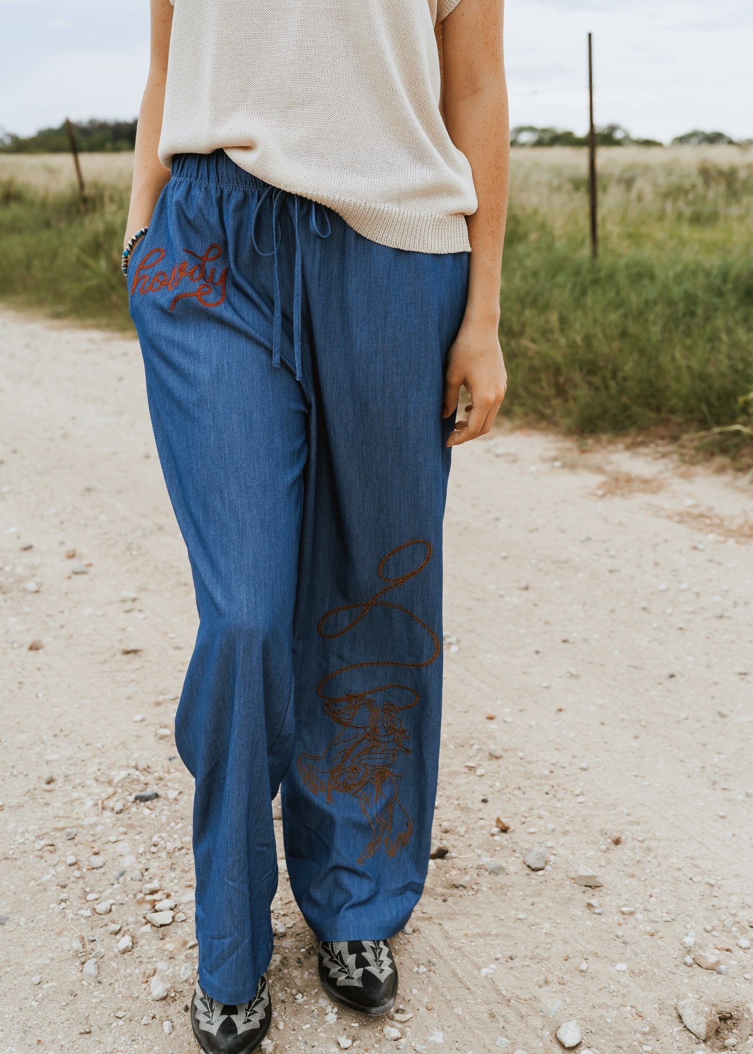 Camarillo Plains Pant P2355Q - Southern Soule Designs