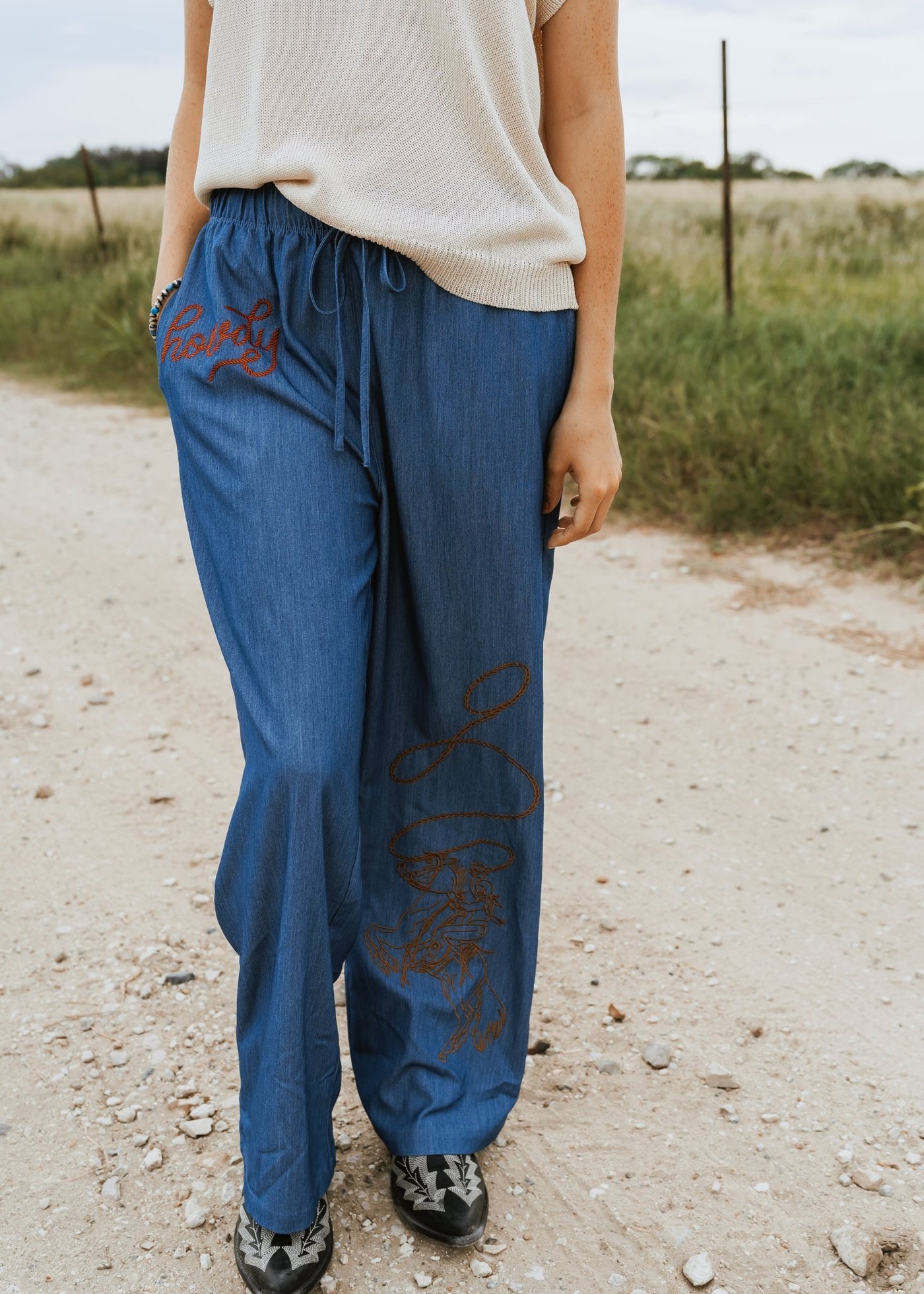 Camarillo Plains Pant P2355Q - Southern Soule Designs