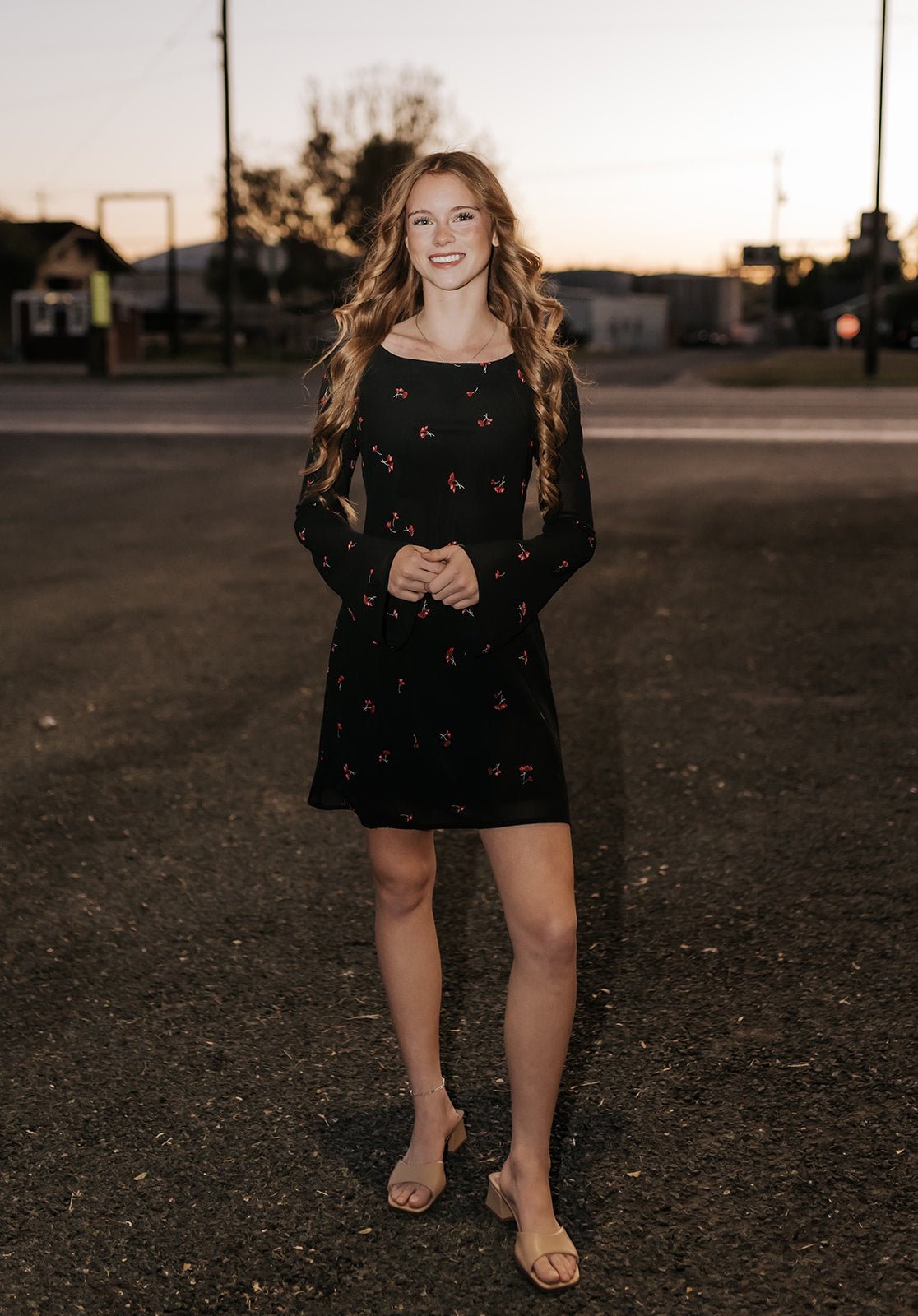 Campbell Rio Floral Mini Dress Black ZD254560 - Southern Soule Designs