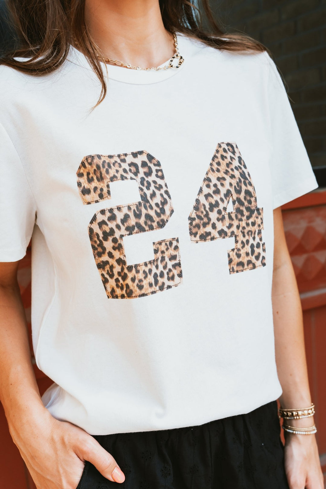 Yimoya Women's Cheetah Print Valentine Shirt - Buffalo Plaid Heart XOXO Graphic Tee, Cream, Medium
