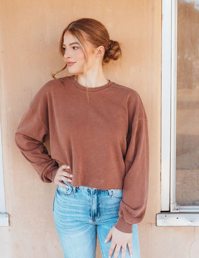 Chestnut Cropped Crewneck Sweatshirt with Raw Hem DZ24E409 - Southern Soule Designs
