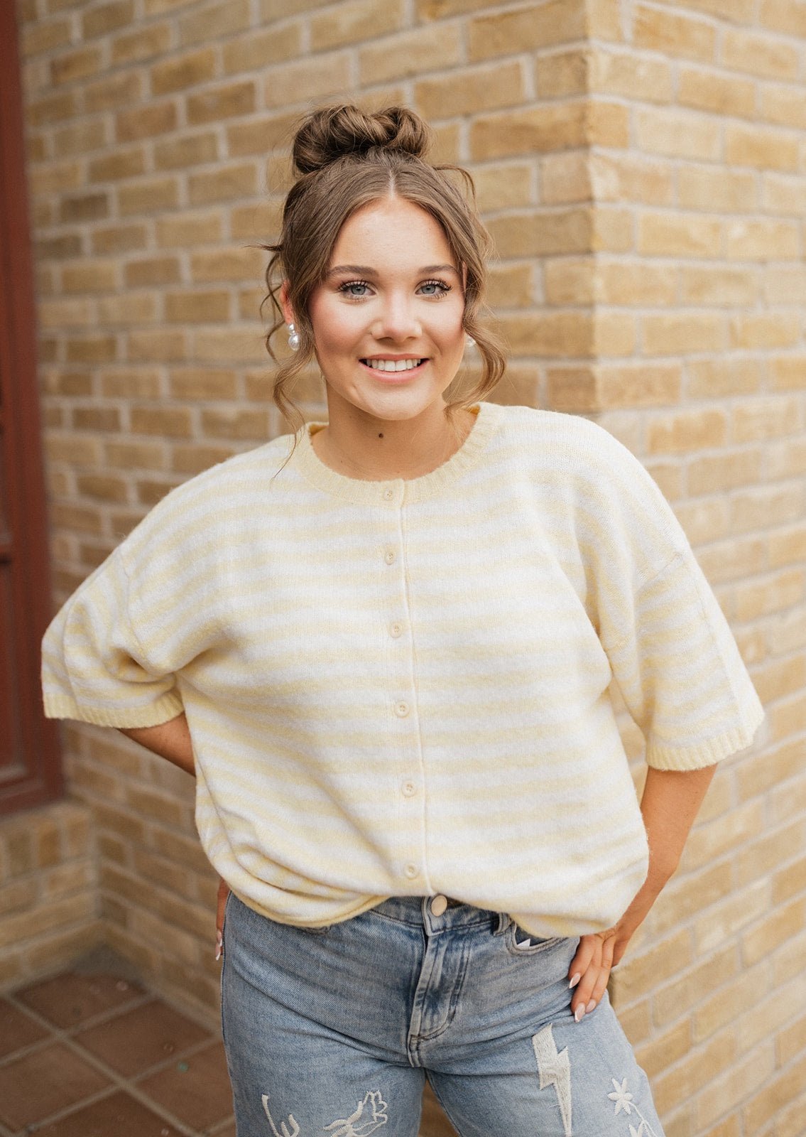Daisy/Cream Stripe Short Sleeve Cardigan WL26-13289 - Southern Soule Designs