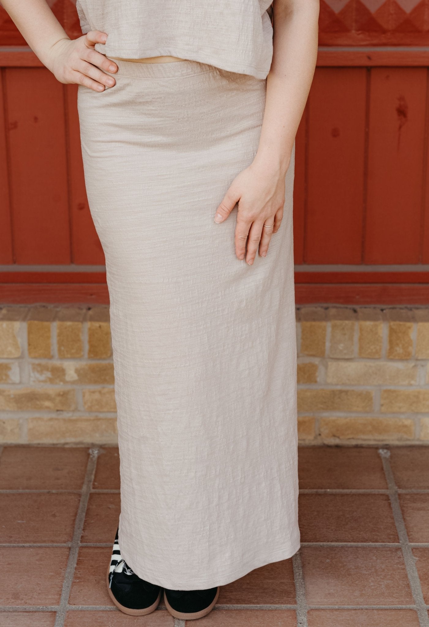 Delavine Textured Midi Skirt Parchment ZK251338 - Southern Soule Designs