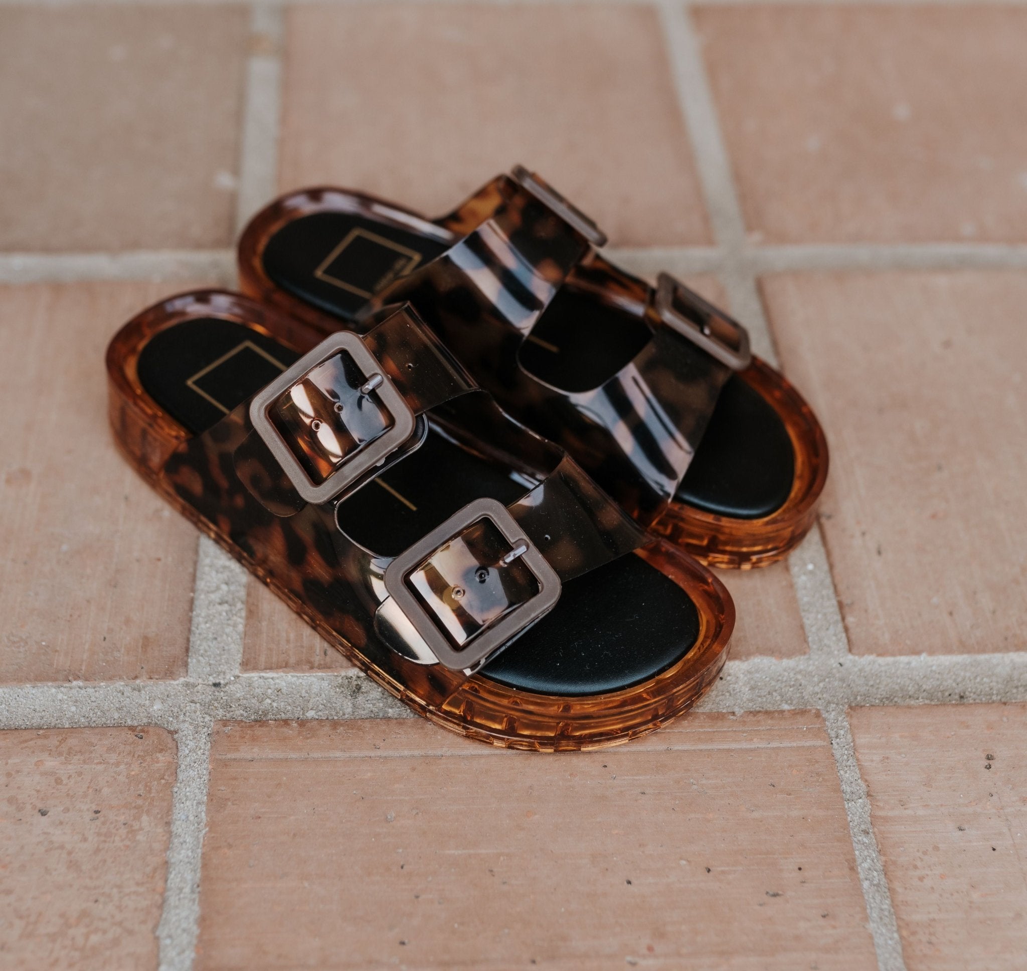Dolce Vita Julio Tortoise Vinyl Sandals - Southern Soule Designs