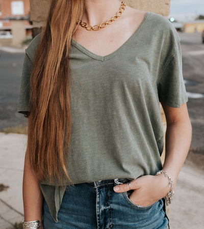 Lively Relaxed V-Neck Tee Hunter Green ZT253909
