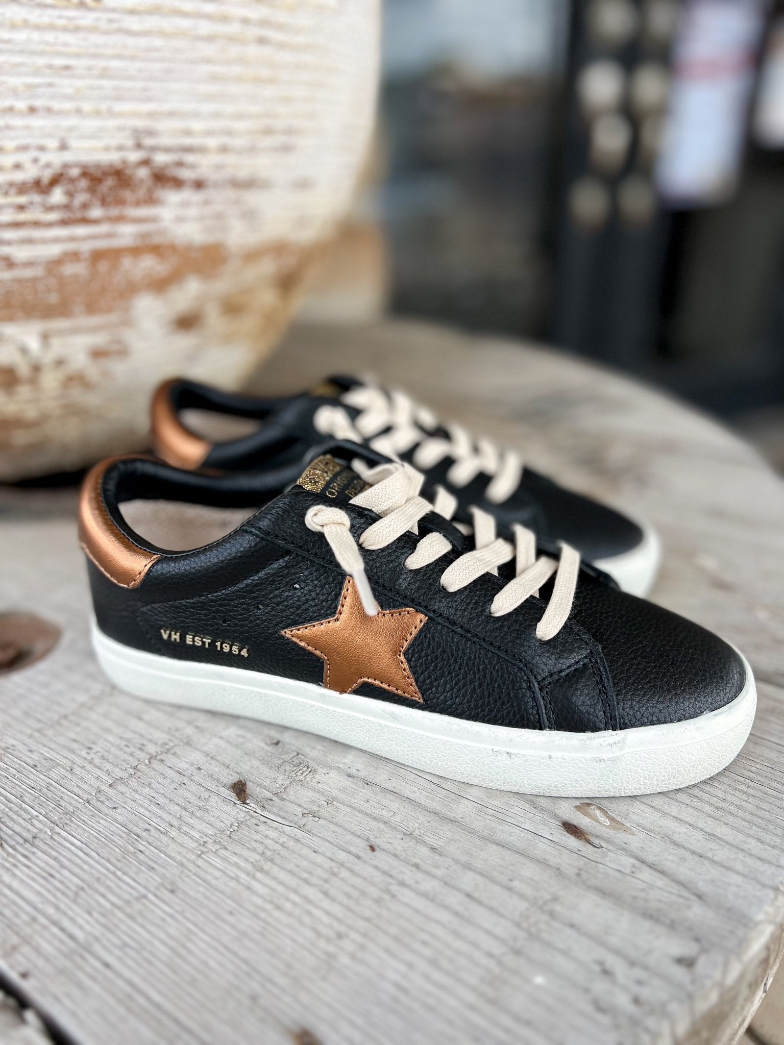 Fae 2 Black Pebbled - Southern Soule Designs