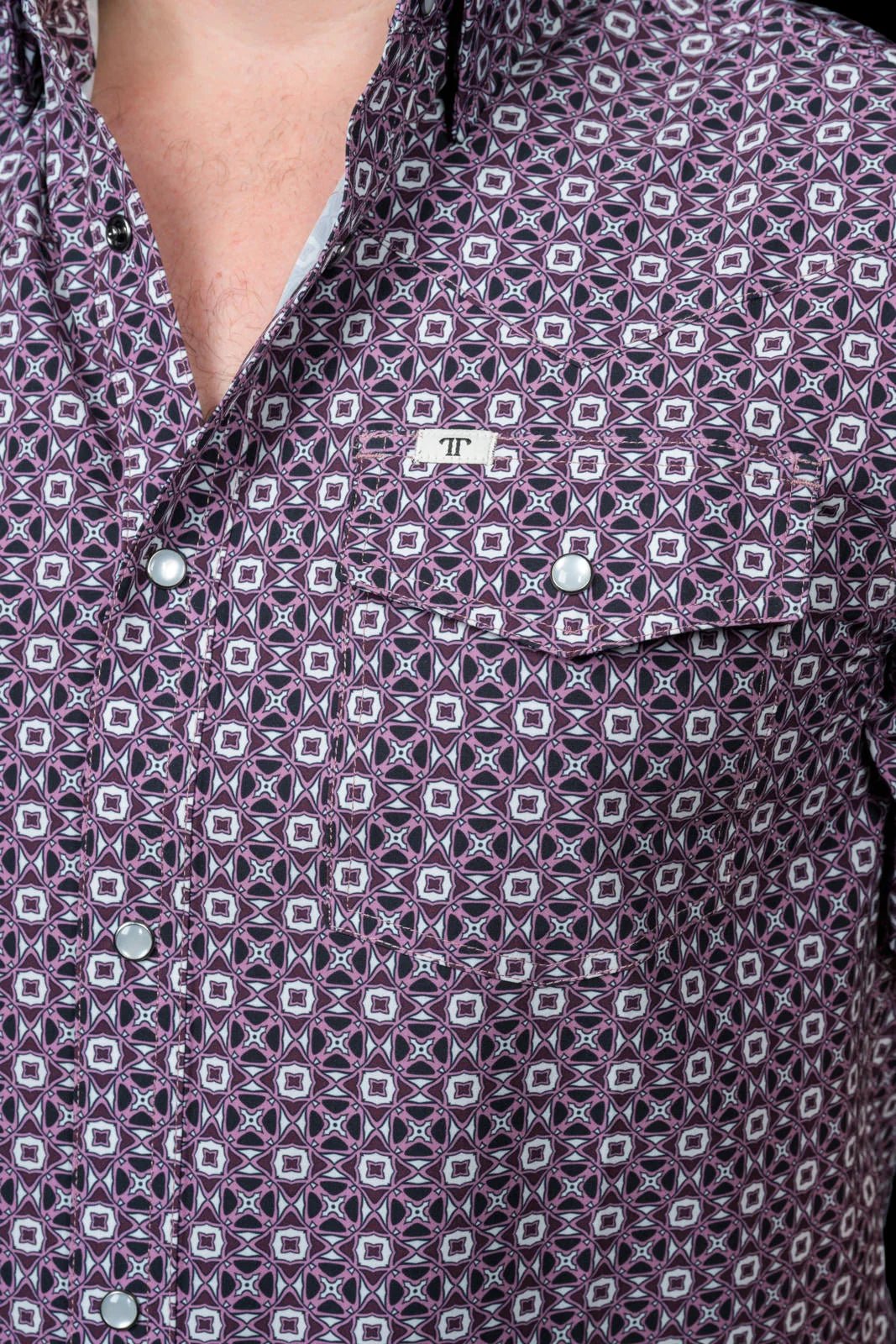Ferrell - The Emerson Short Sleeve Pearl Snap Shirt in Maroon - Southern Soule Designs