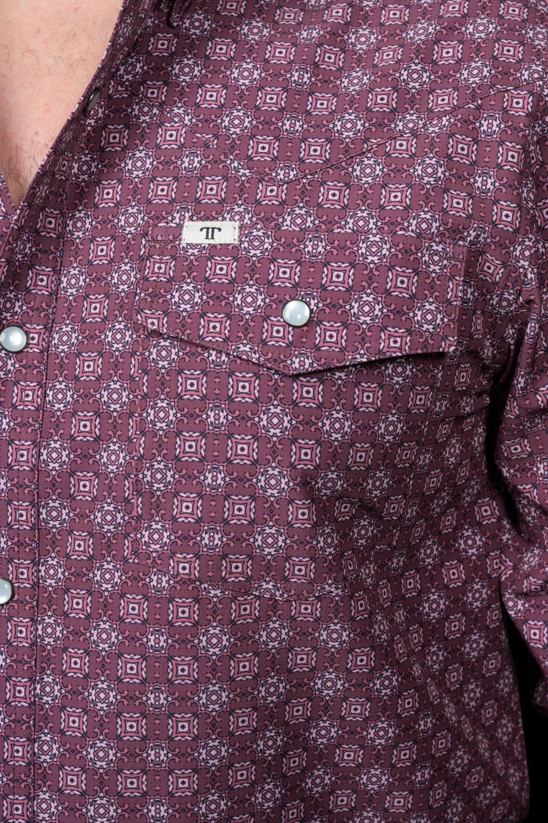 Ferrell - The Sutton Long Sleeve Pearl Snap Shirt in Maroon - Southern Soule Designs