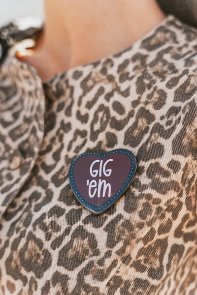 Gig 'Em Heart Button - Southern Soule Designs