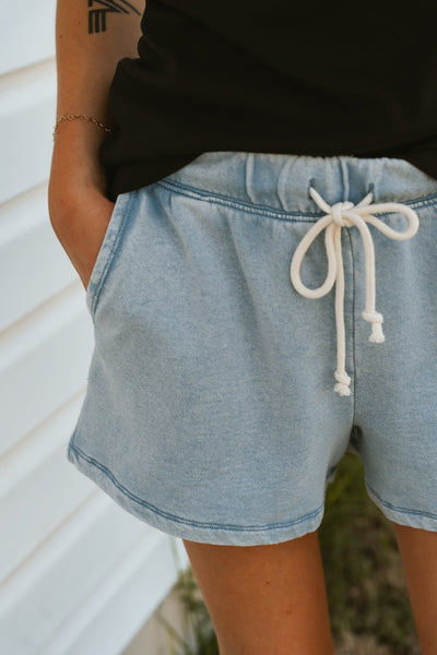 Hunter Knit Denim Shorts Washed Indigo ZS253389 - Southern Soule Designs