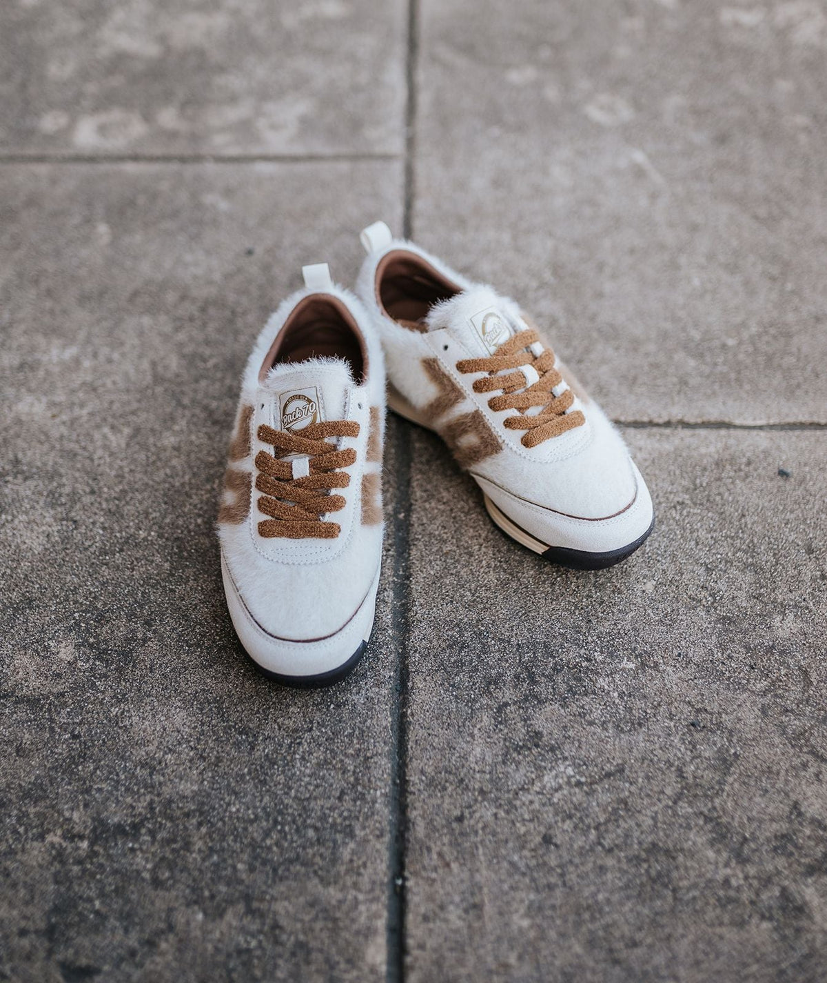 Jogger W26 Butter Cuoio Sneakers - Southern Soule Designs