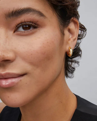 Kendra Scott Mikki Huggie Earring - Southern Soule Designs