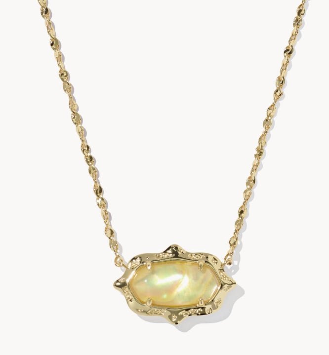 KS Elisa Scallop Frame Gold Short Pendant Necklace - Southern Soule Designs