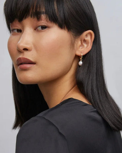 KS Willa Pearl Huggie Earrings - Southern Soule Designs