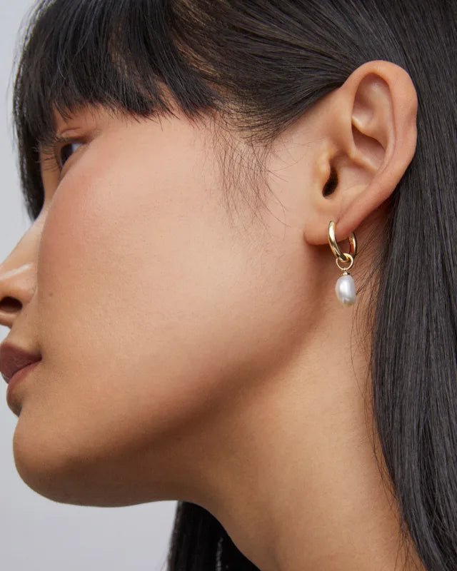 KS Willa Pearl Huggie Earrings - Southern Soule Designs