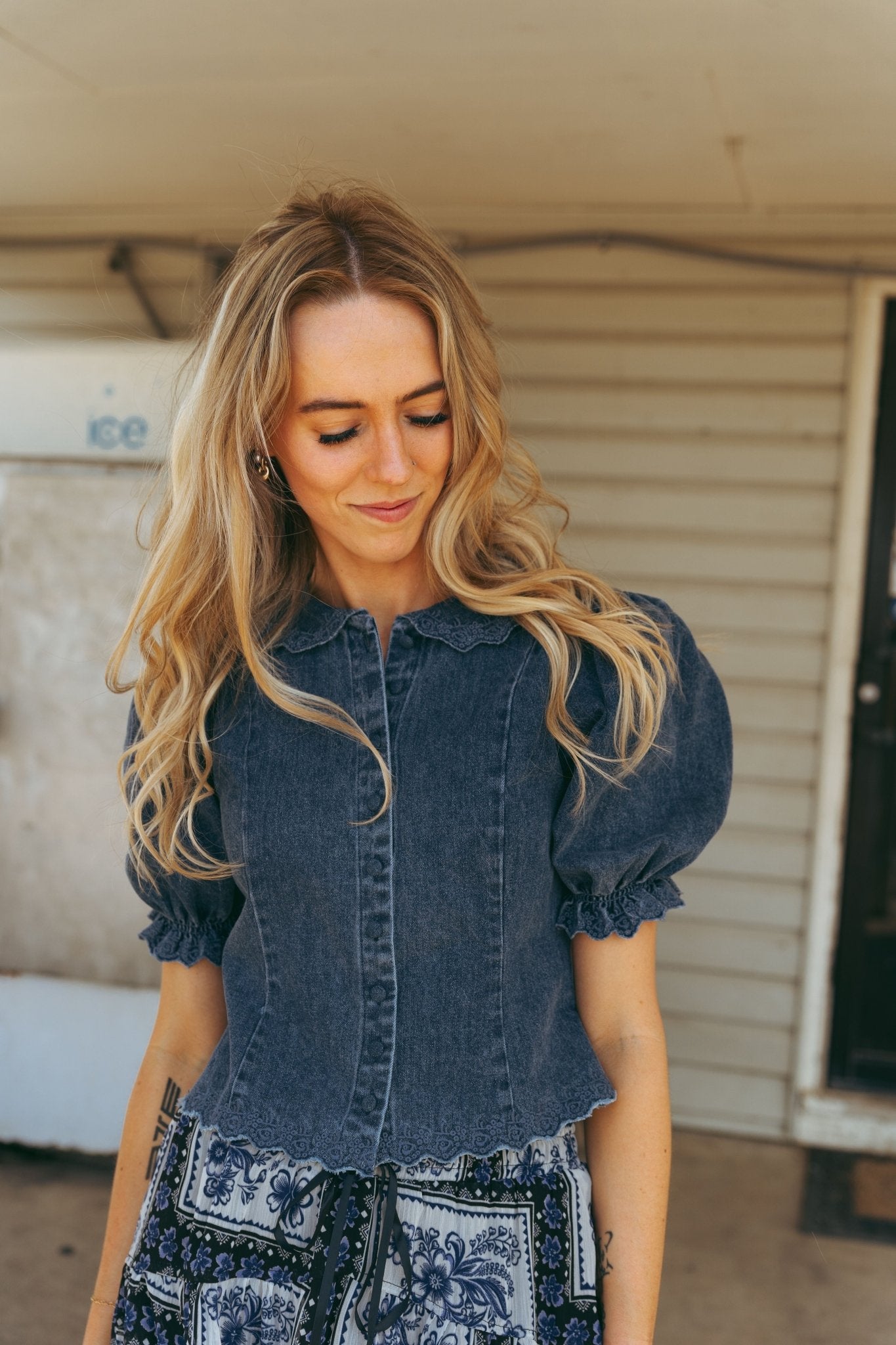 Medium Denim Wash Jaelynn Top N1956T - 1 - Southern Soule Designs