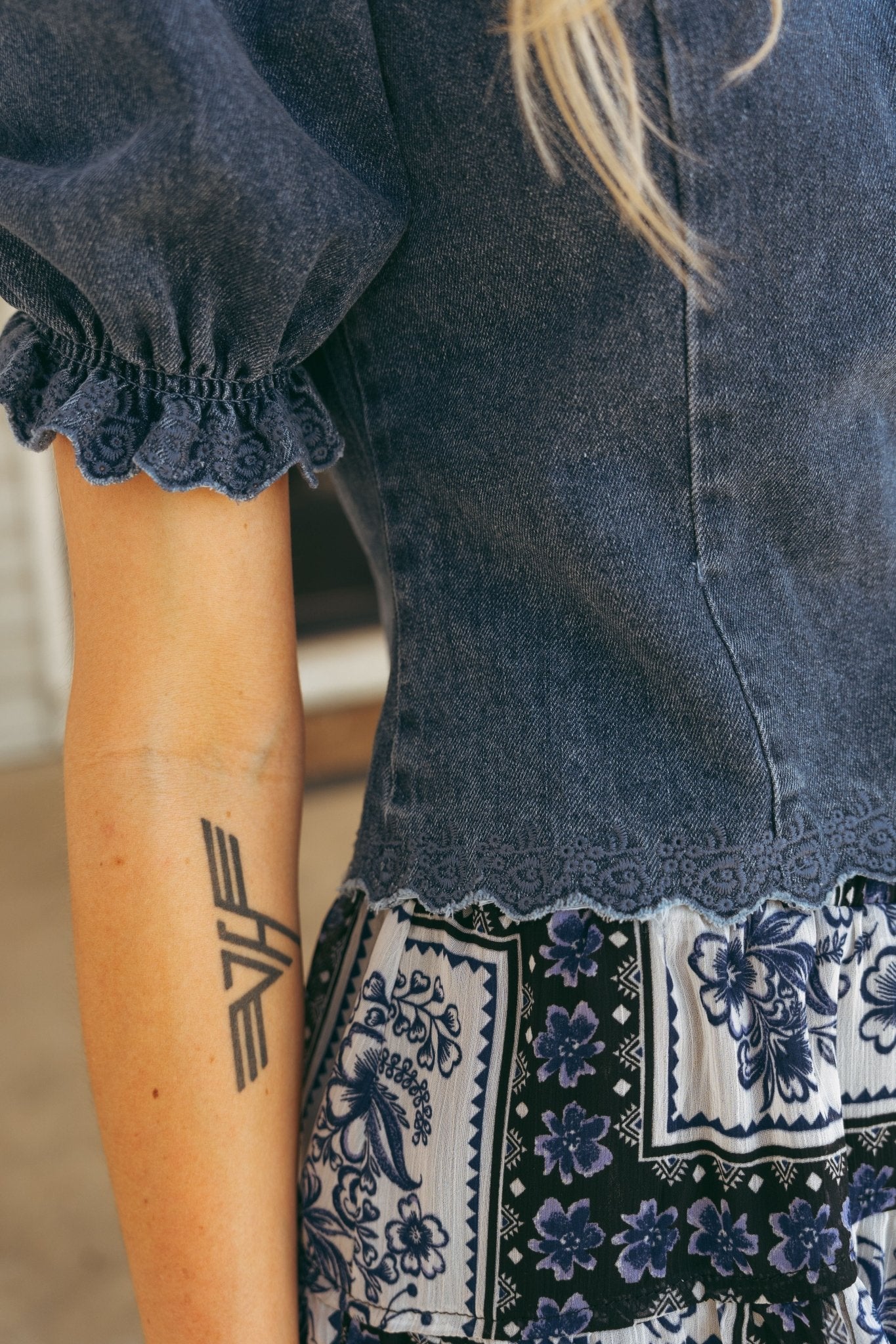 Medium Denim Wash Jaelynn Top N1956T - 1 - Southern Soule Designs