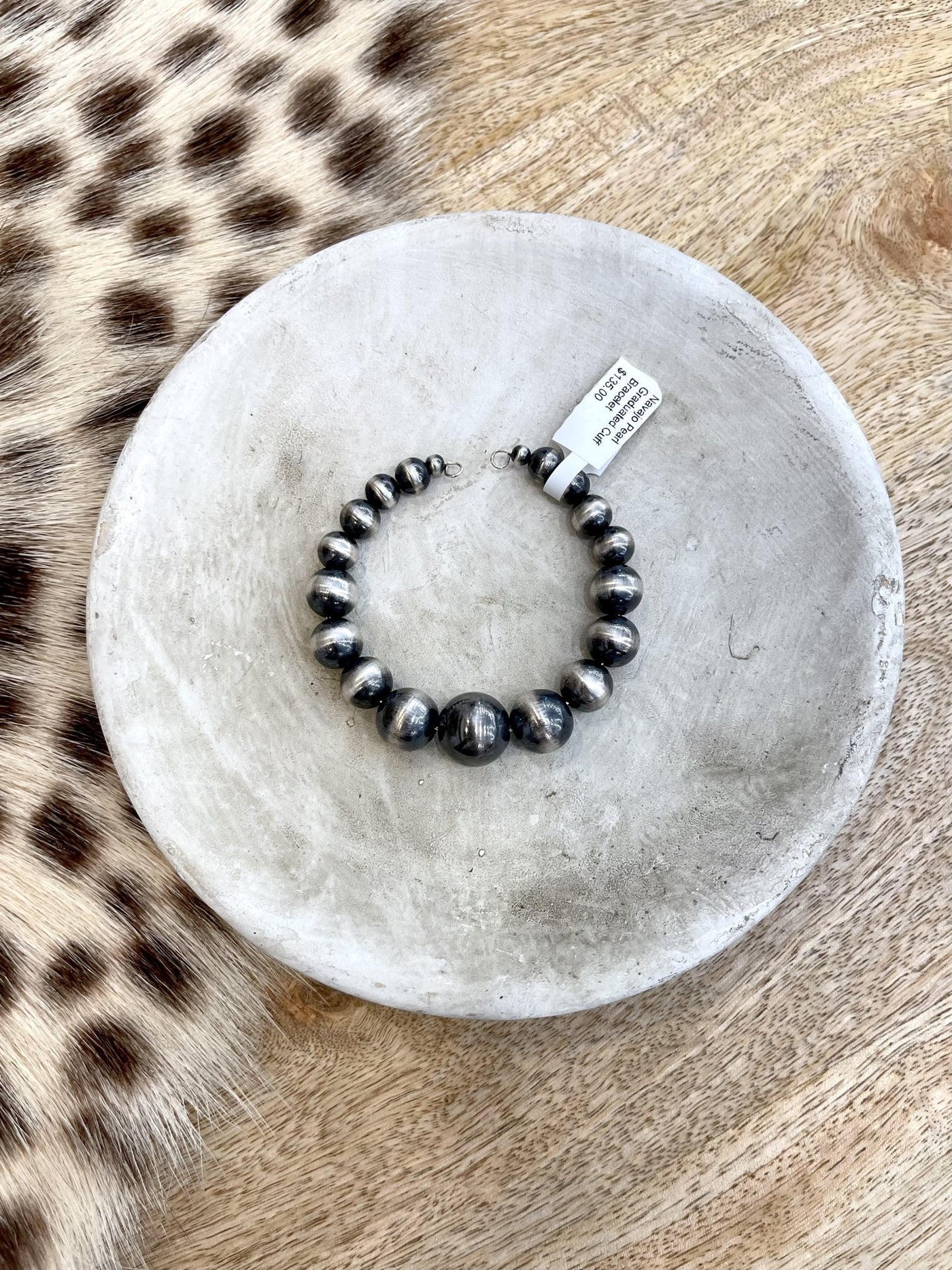 Navajo Pearl Graduated Cuff Bracelet - Southern Soule Designs