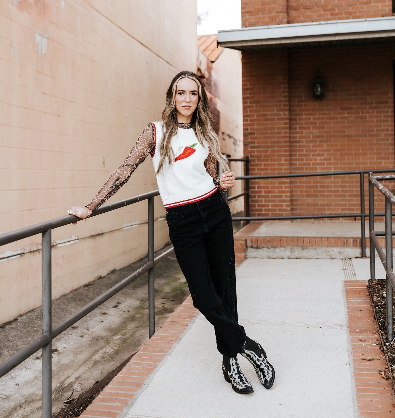 Off White - Pepper Sleeveless Crewneck - Southern Soule Designs