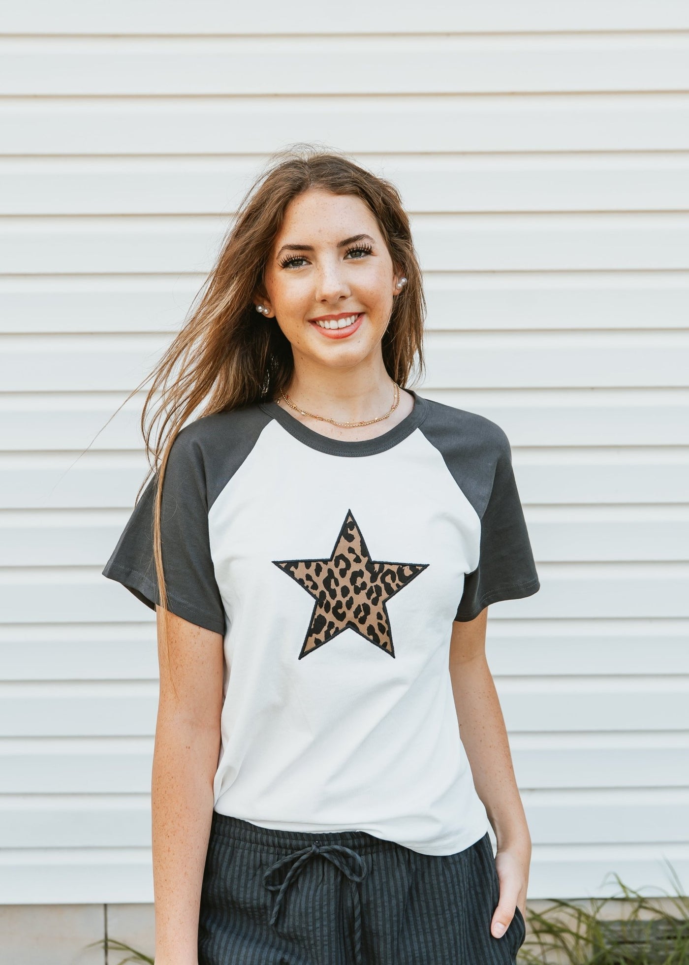 Off White Star Patch Graphic Tee TBT13865 - Southern Soule Designs
