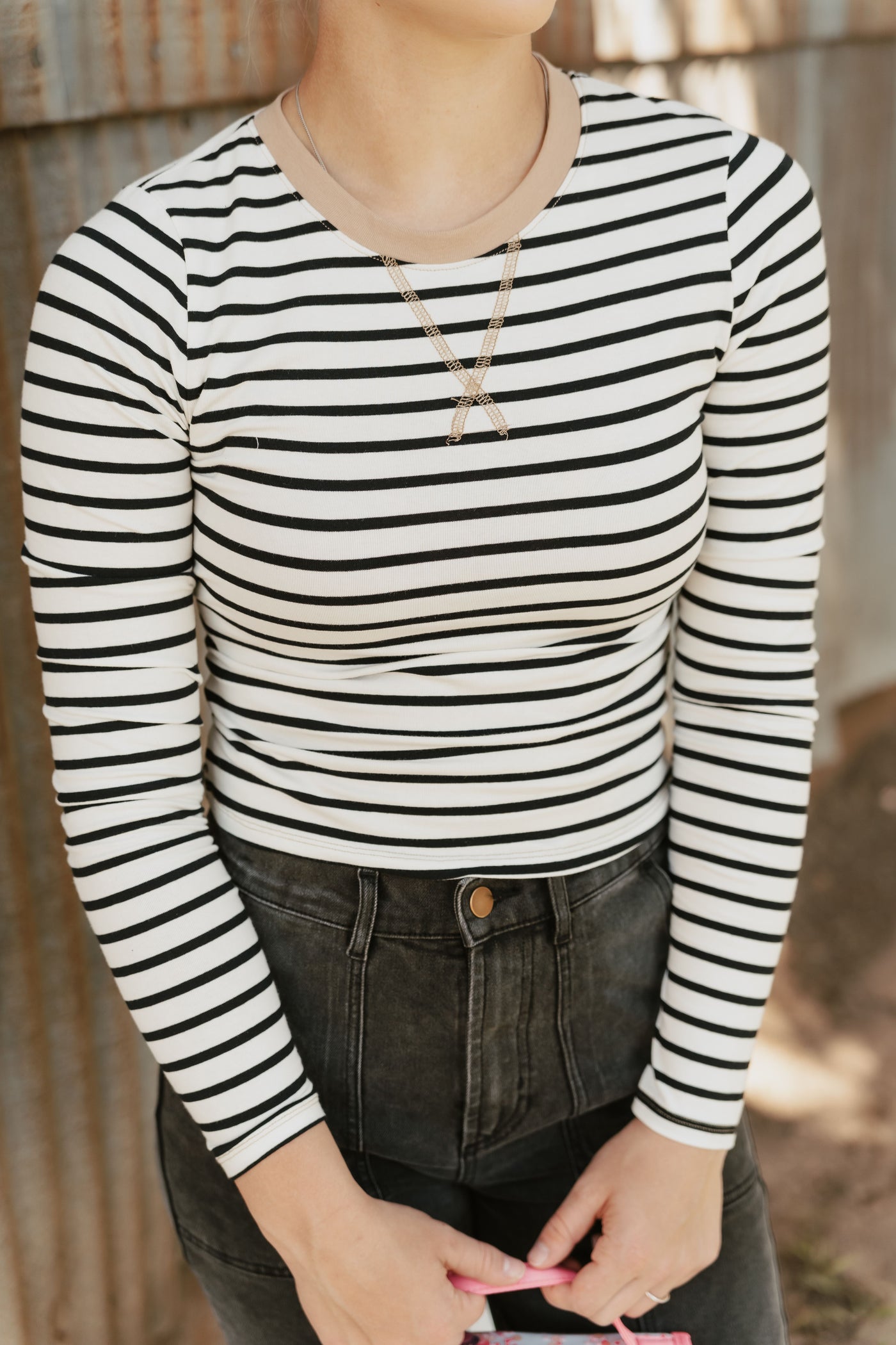 White/Black Stripe V-Stitch Detail Long Sleeve Top IKT801032-01