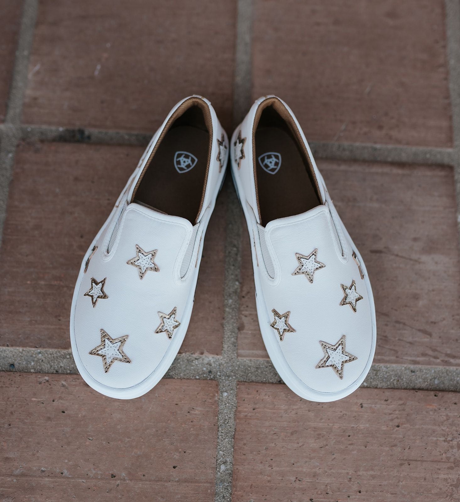 Ariat Women's Skylar Star Slip On Ivory Pearl 10074367