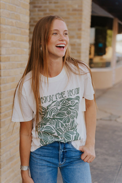 Radiate Boyfriend Tee Sea Salt GT253163S - Southern Soule Designs