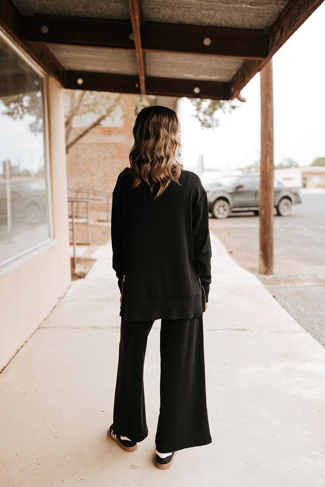 Sable Rib Sweatshirt Black ZT254523 - Southern Soule Designs