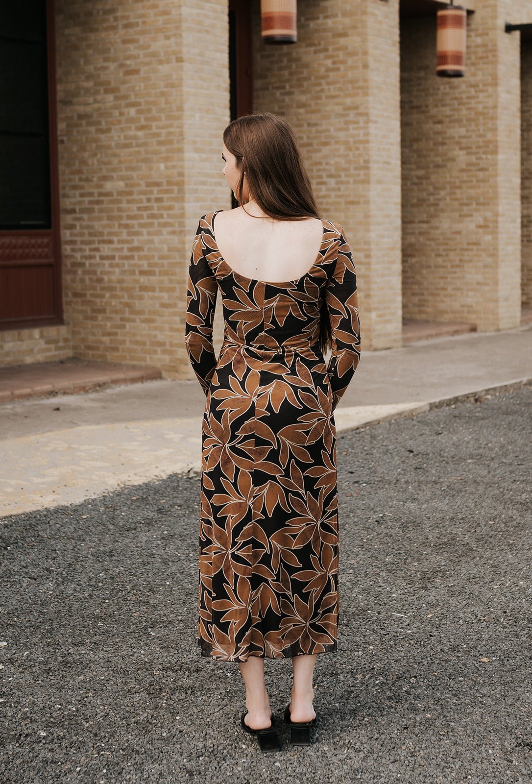 Spellbound Nox Floral Dress Coconut ZD253270 - Southern Soule Designs