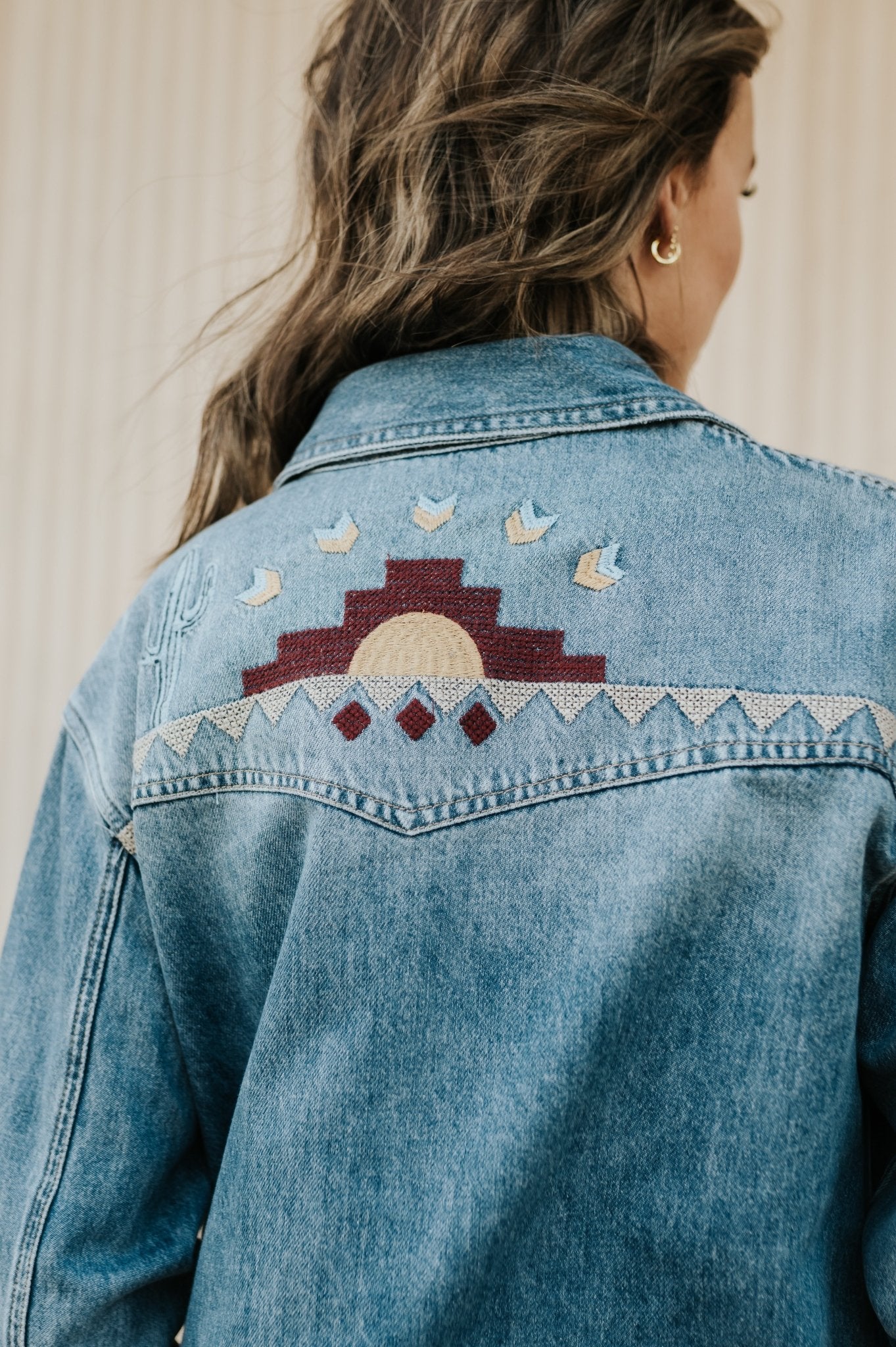 Stetson Women's Embroidered Denim Button - Up Cropped Shirt 11 - 050 - 0565 - 5002 - Southern Soule Designs