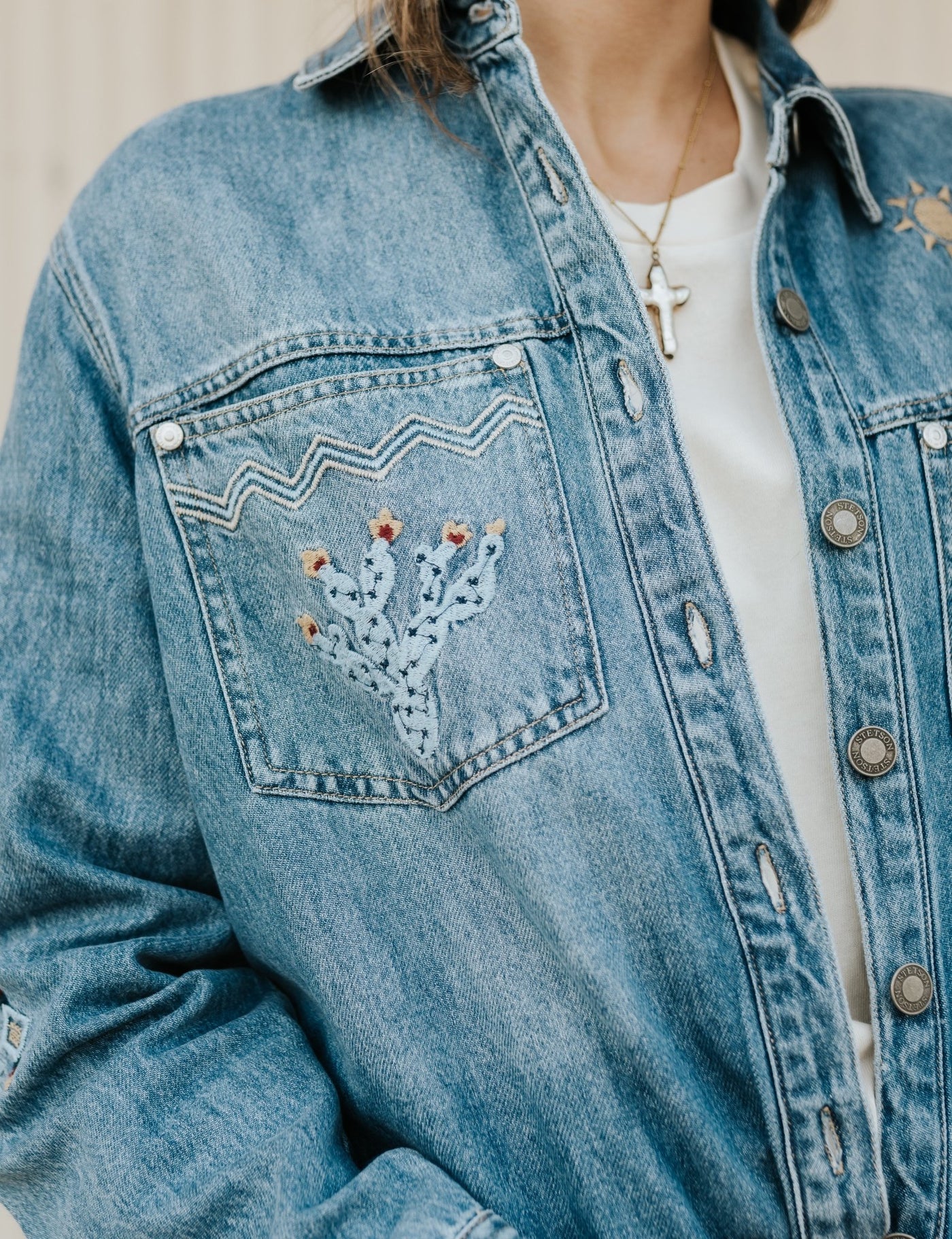 Stetson Women's Embroidered Denim Button - Up Cropped Shirt 11 - 050 - 0565 - 5002 - Southern Soule Designs