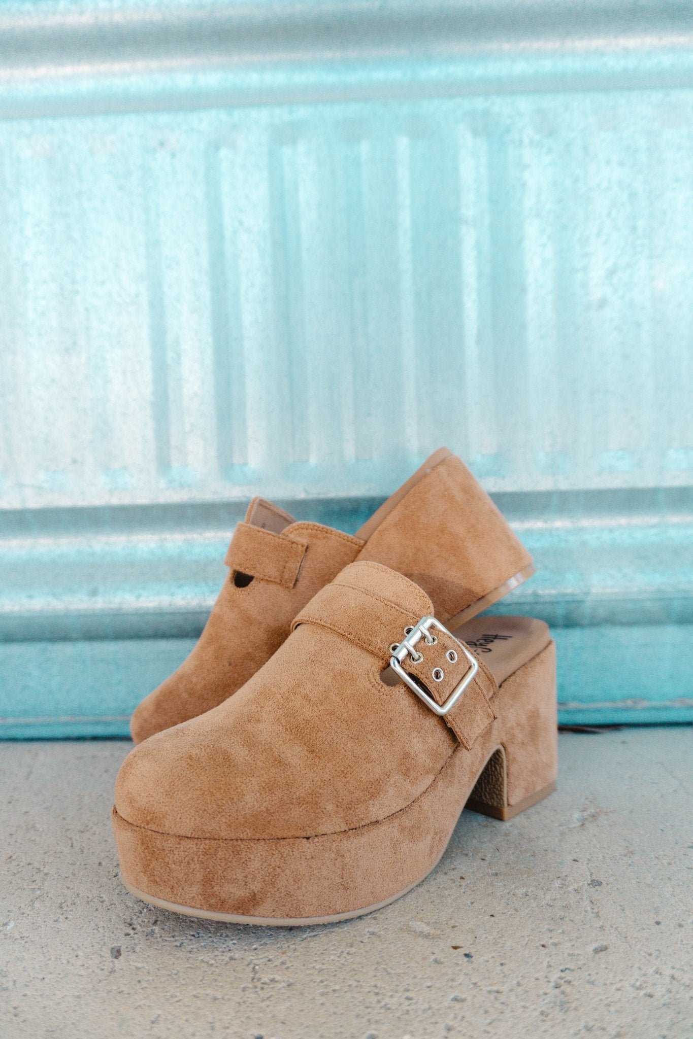 Tell Me More Wedge Tobacco - Southern Soule Designs