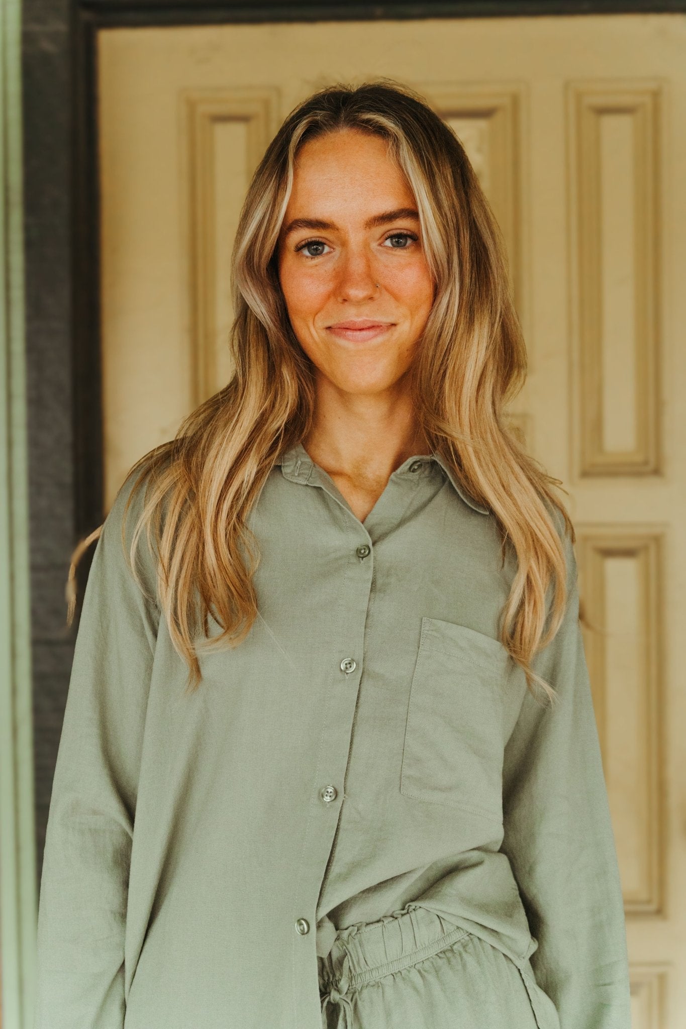 The Perfect Linen Top Avocado ZT242464 - Southern Soule Designs