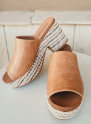 Totally Buggin Caramel - Southern Soule Designs