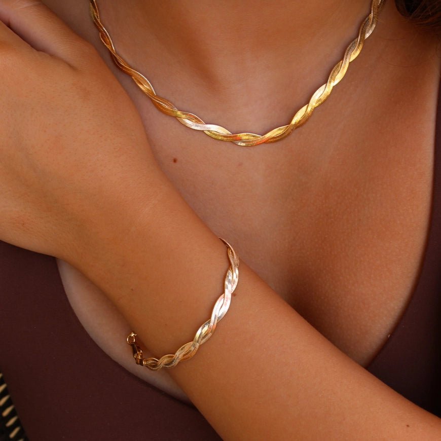 Twisted 18K Gold Dip Stainless Steel Necklace B4JN2480 - Southern Soule Designs