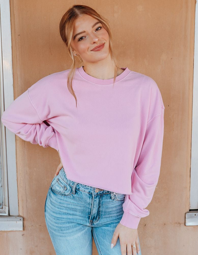 Rose Pink Cropped Crewneck Sweatshirt with Raw Hem DZ24E409