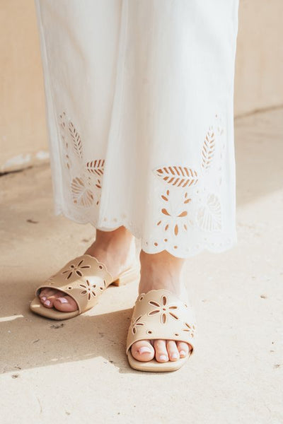 Off White Embroidered Pants ILP6180