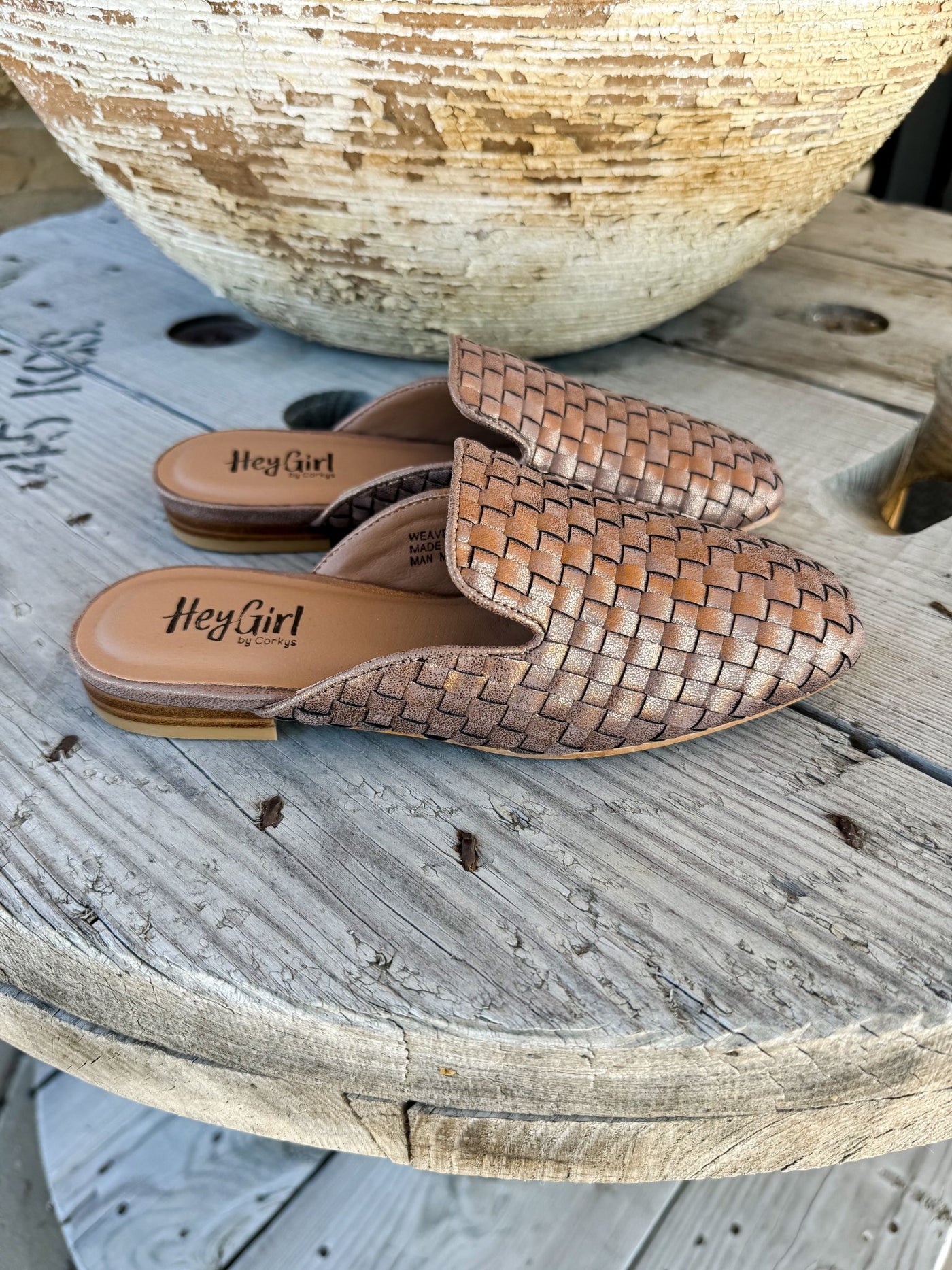 Weave It To Beaver Bronze - Southern Soule Designs